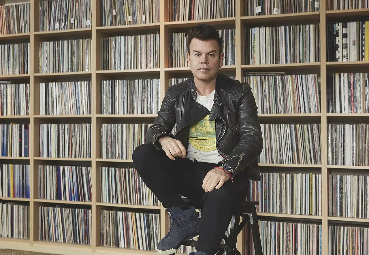 Photo © Oliverrowles - Paul Oakenfold pour l’album "Shine On" (2021)