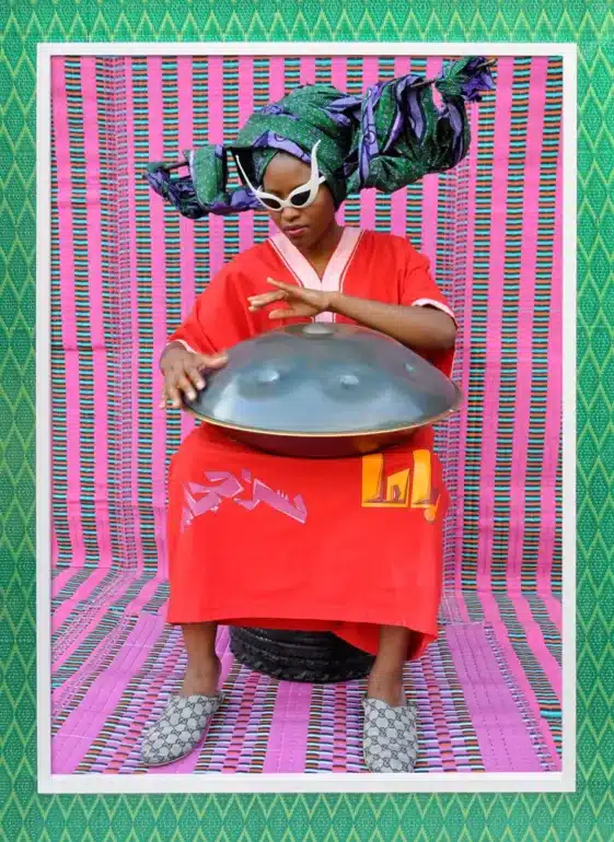 © Hassan Hajjaj, "Helen, the Venus Bushfire" (2011), Print sur Alu Dibond 136 x 100.5 cm, Courtesy of the Newark Museum
